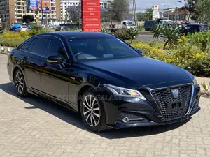 Toyota Crown 2018 Black
