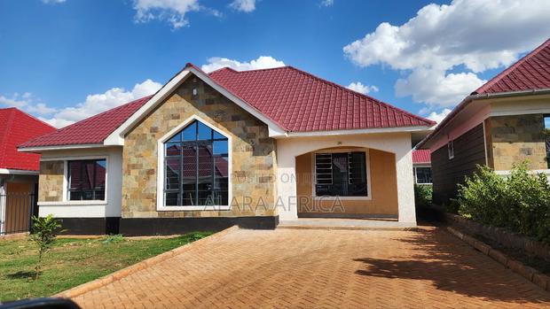 3bdrm Bungalow in Batian Estate, Kenyatta Road / Theta for rent - thumbnail 3