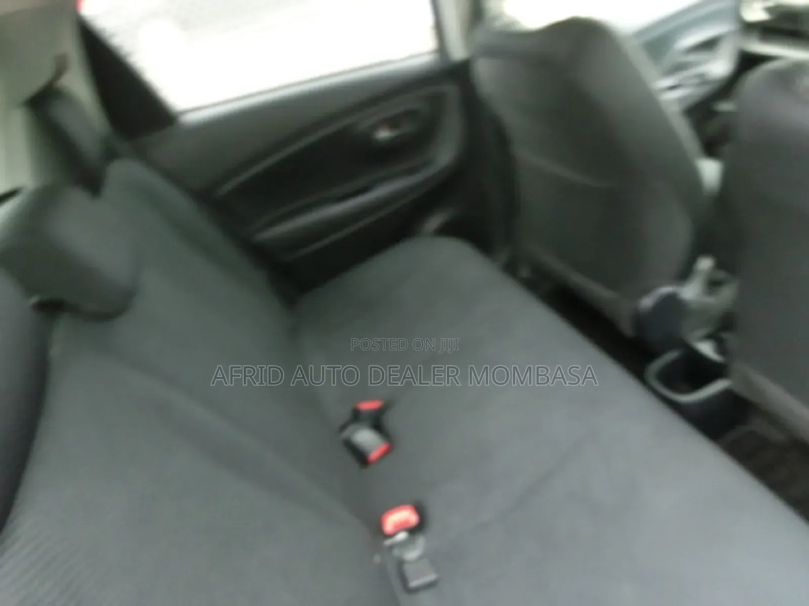 Toyota Vitz 1.3 FWD 5dr 2018 Gray