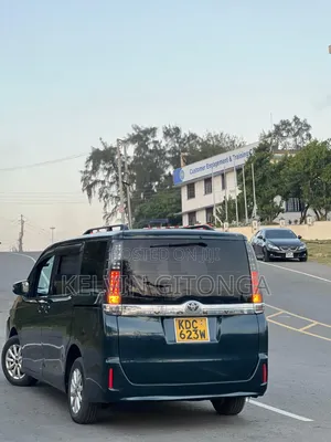 Toyota Voxy 2016 Black