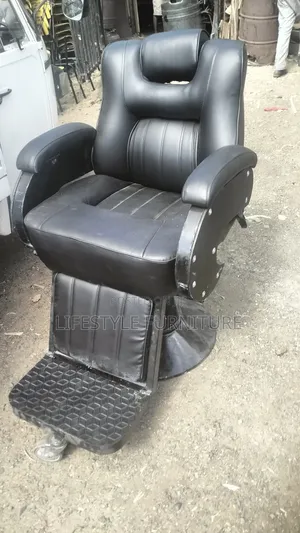 Advanced Kinyozi Chairs