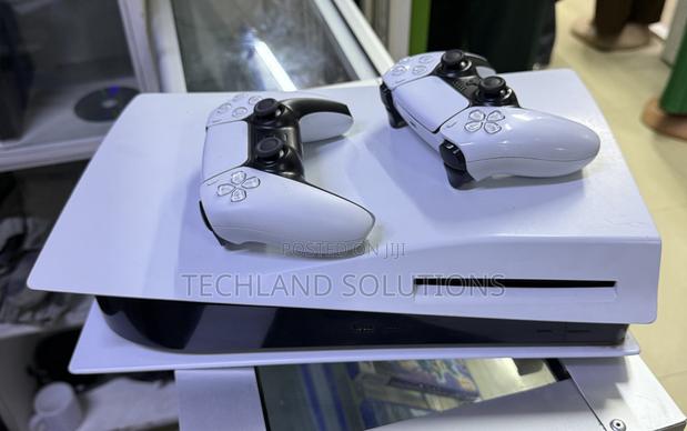 Neat Ps5 Standard Disk Edition - main view