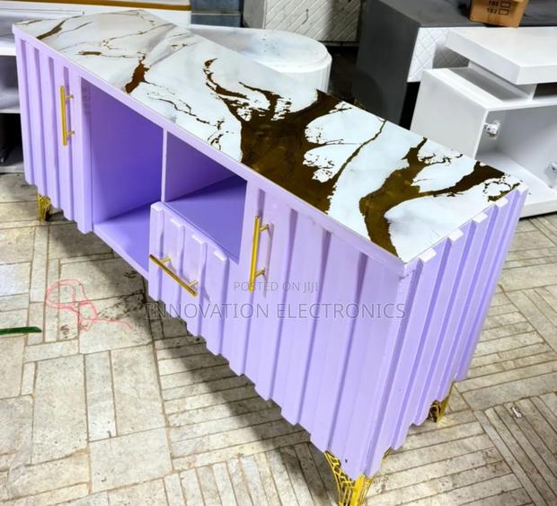 4.5fts Tv Stand With Marble Coating