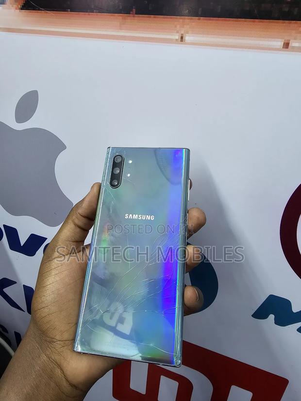 Samsung Galaxy Note 10 Plus 5G 256 GB Silver - main view