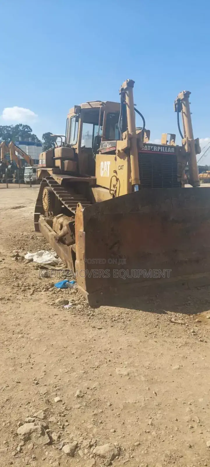 Dozer (D6 and D7) for Hire