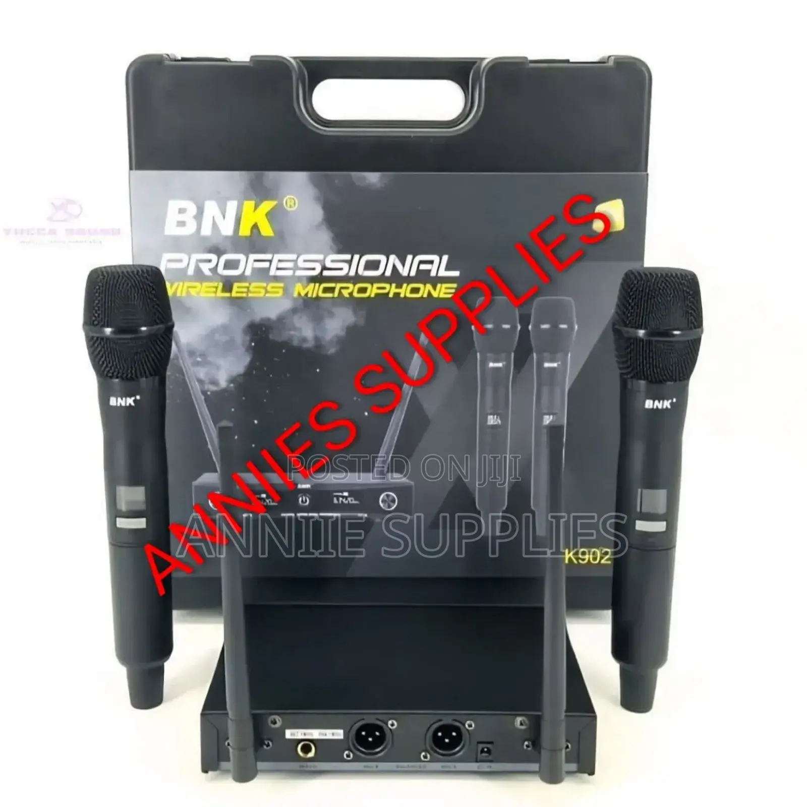 150 Meters Frequency Range BNK Wireless Microphone B902