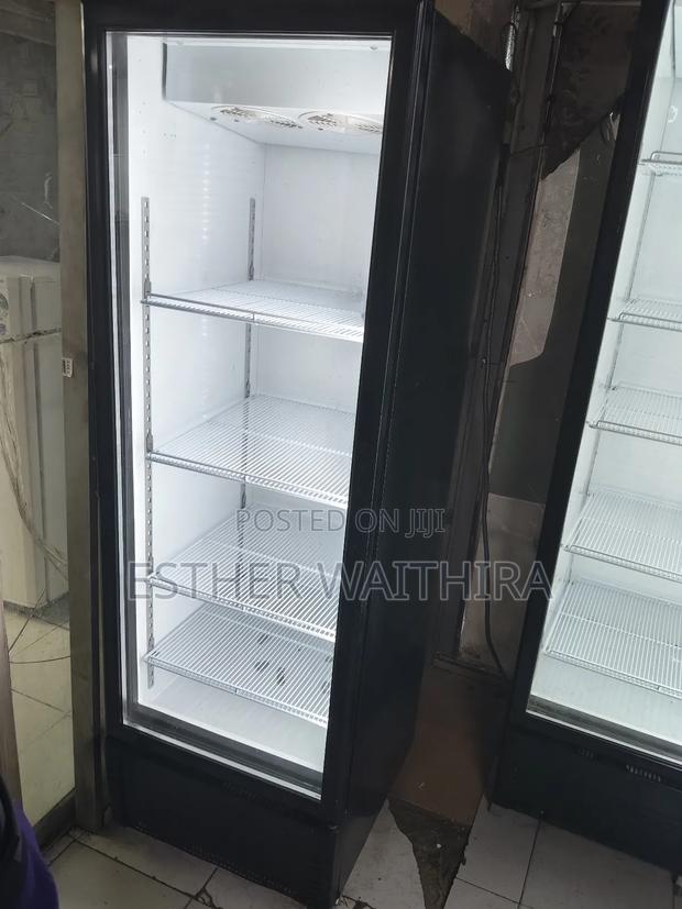 Display Counter 400litres Newly Used - thumbnail 3