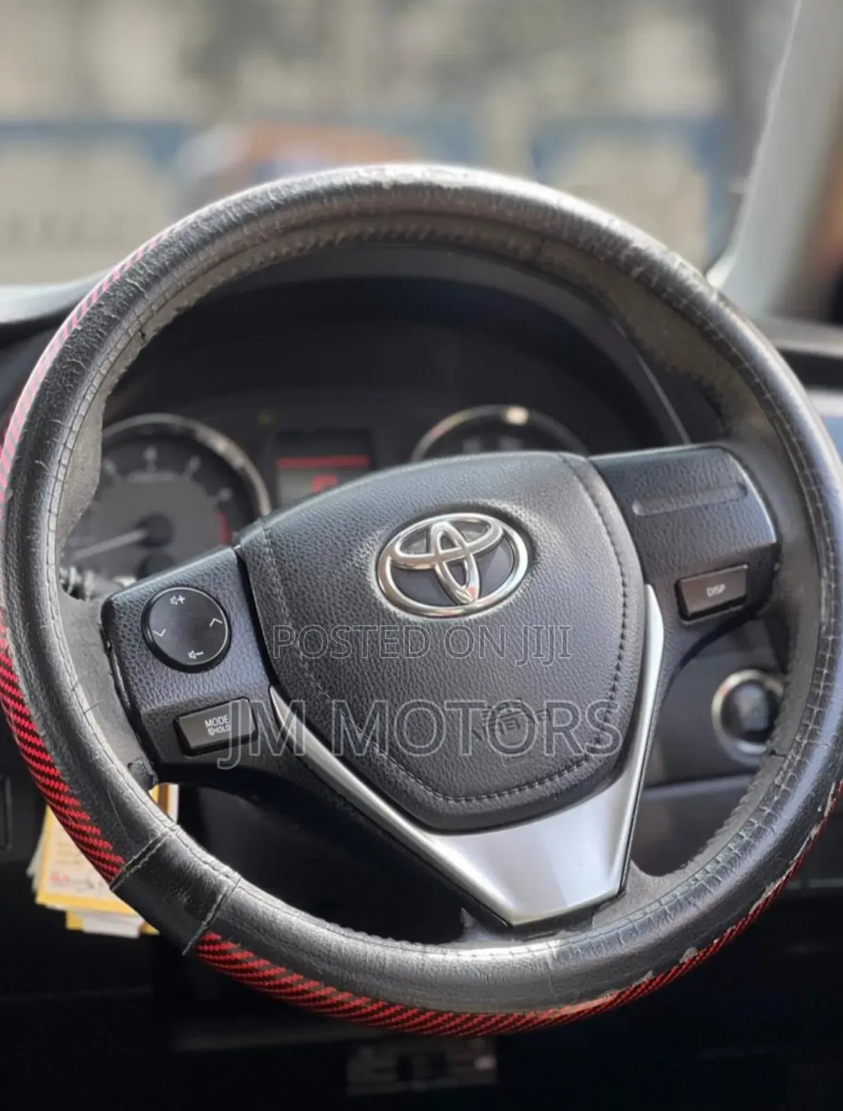 Toyota Auris 2015 Maroon