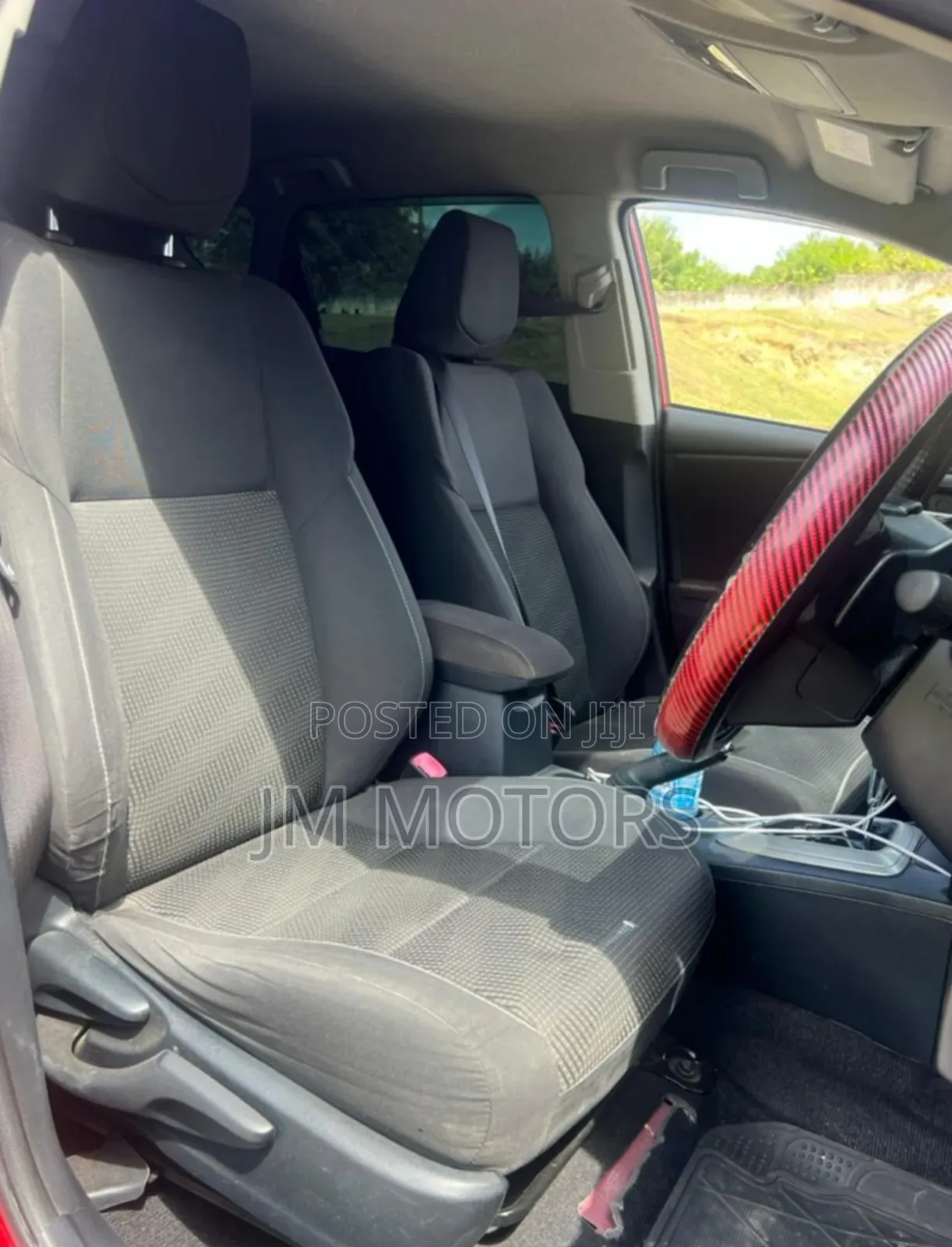 Toyota Auris 2015 Maroon
