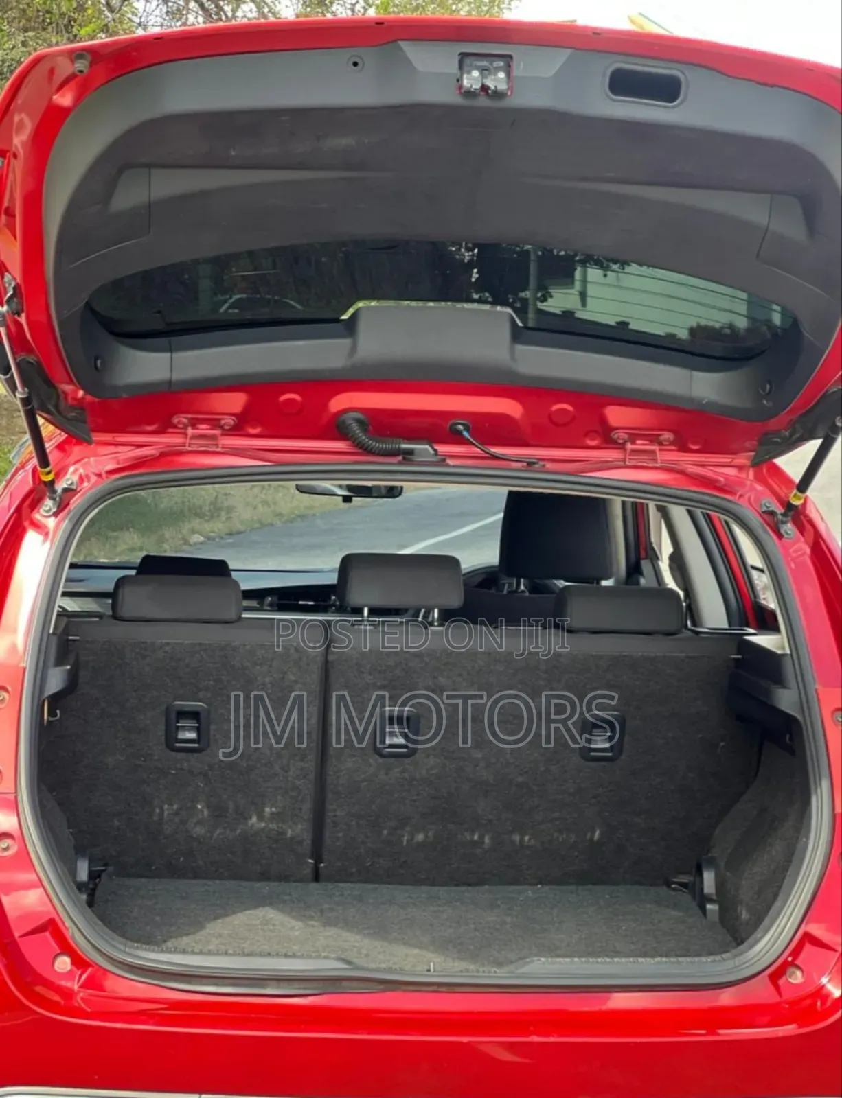 Toyota Auris 2015 Maroon