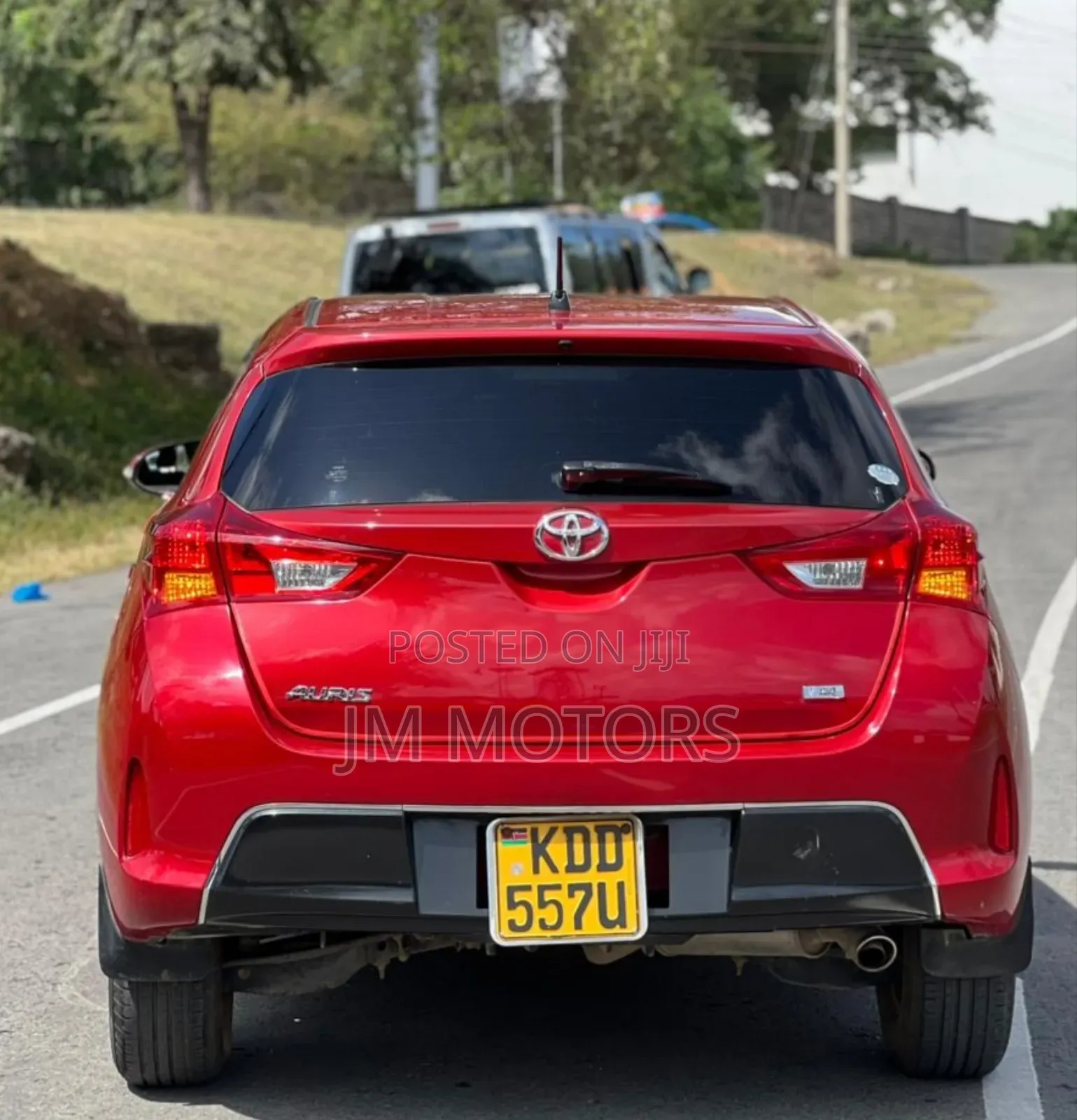 Toyota Auris 2015 Maroon