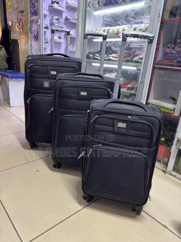 Black' Fabric 3 in 1 Fabric Suitcase Set - thumbnail 2