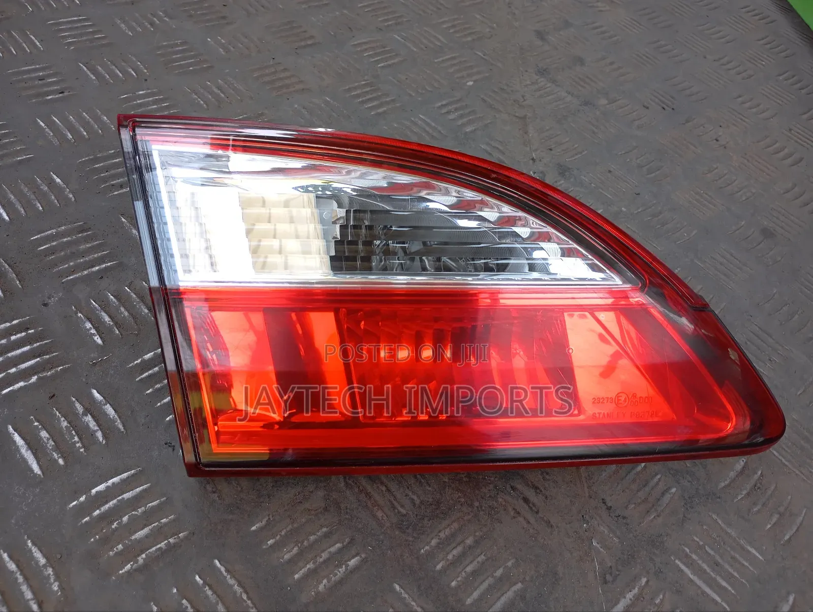 Mazda Premacy Bootlight