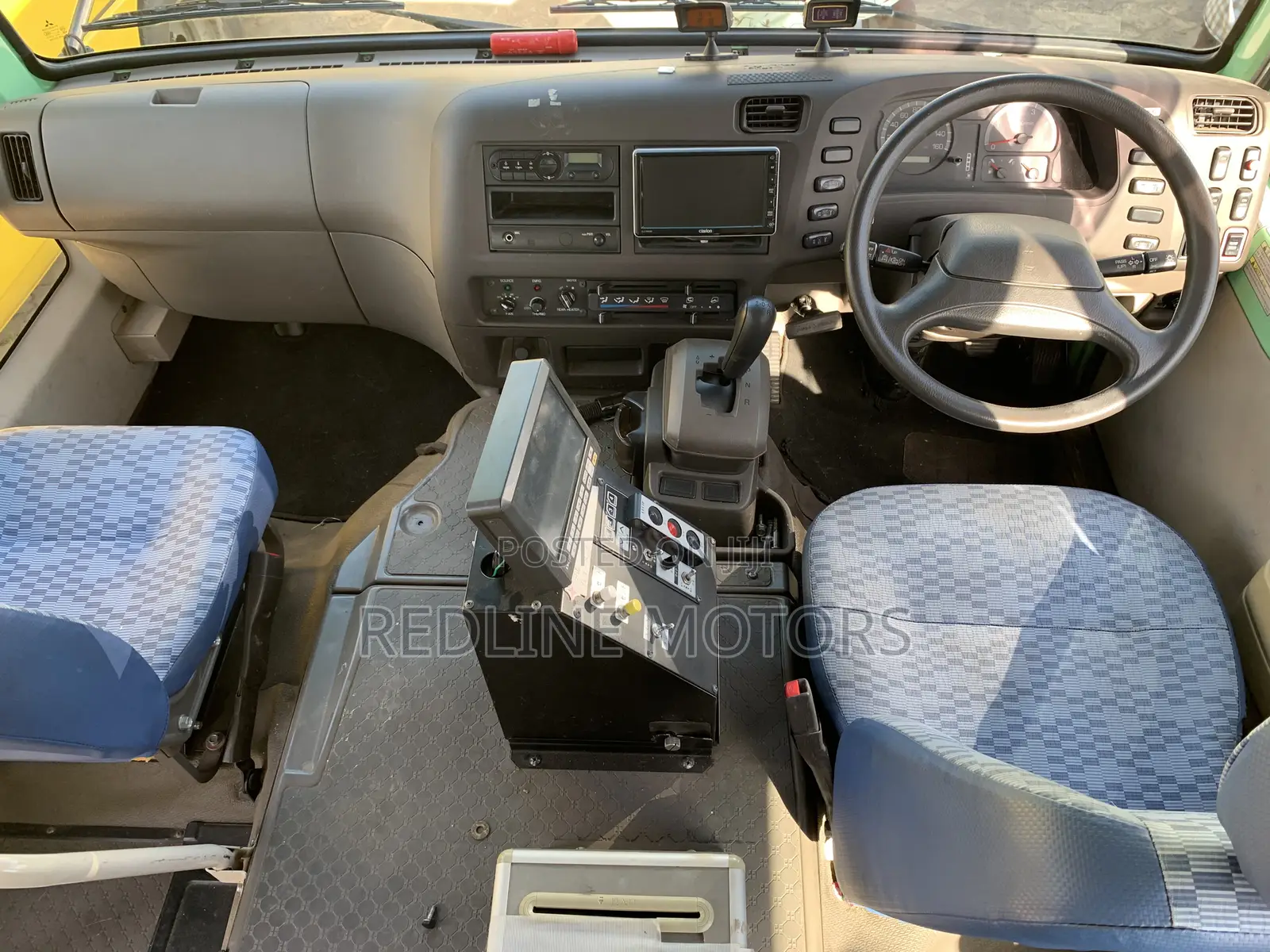 Mitsubishi Fuso Rosa 2018 Green