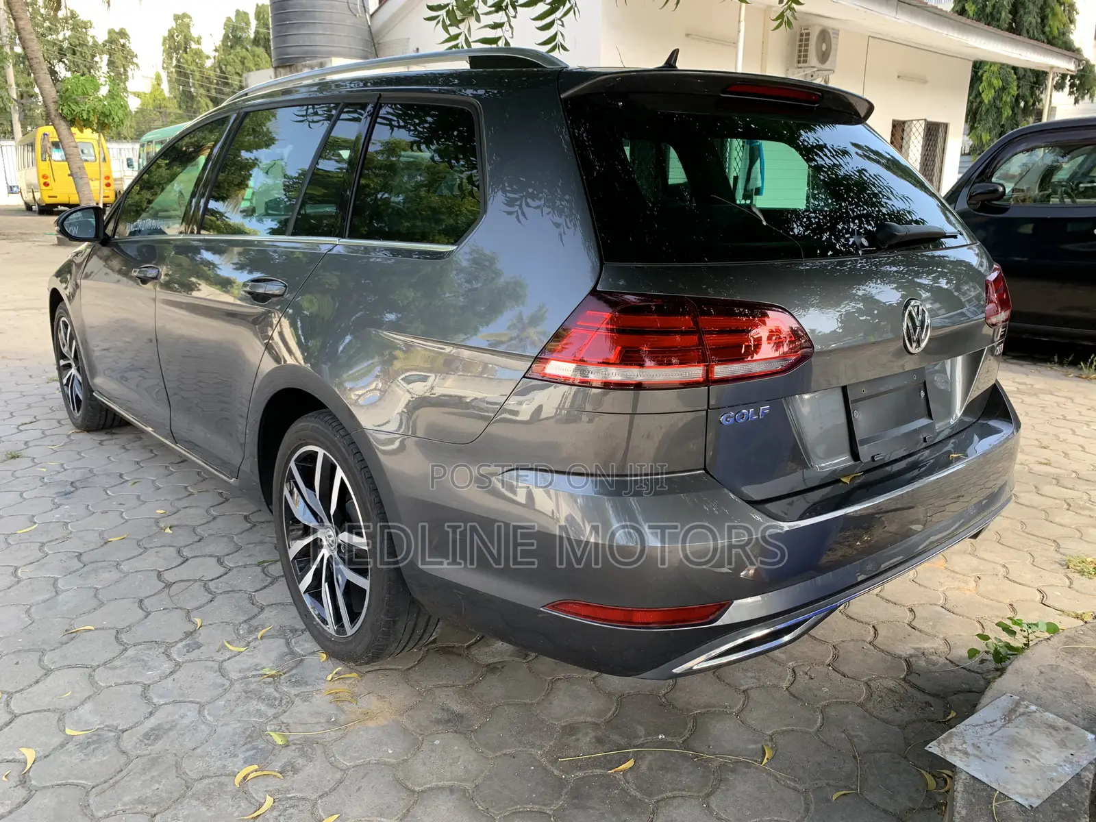 Volkswagen Golf Variant 2018 Silver