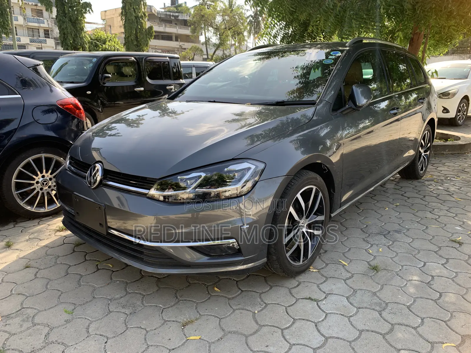 Volkswagen Golf Variant 2018 Silver