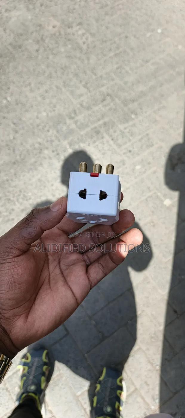 16a Multiplug Type M - thumbnail 2