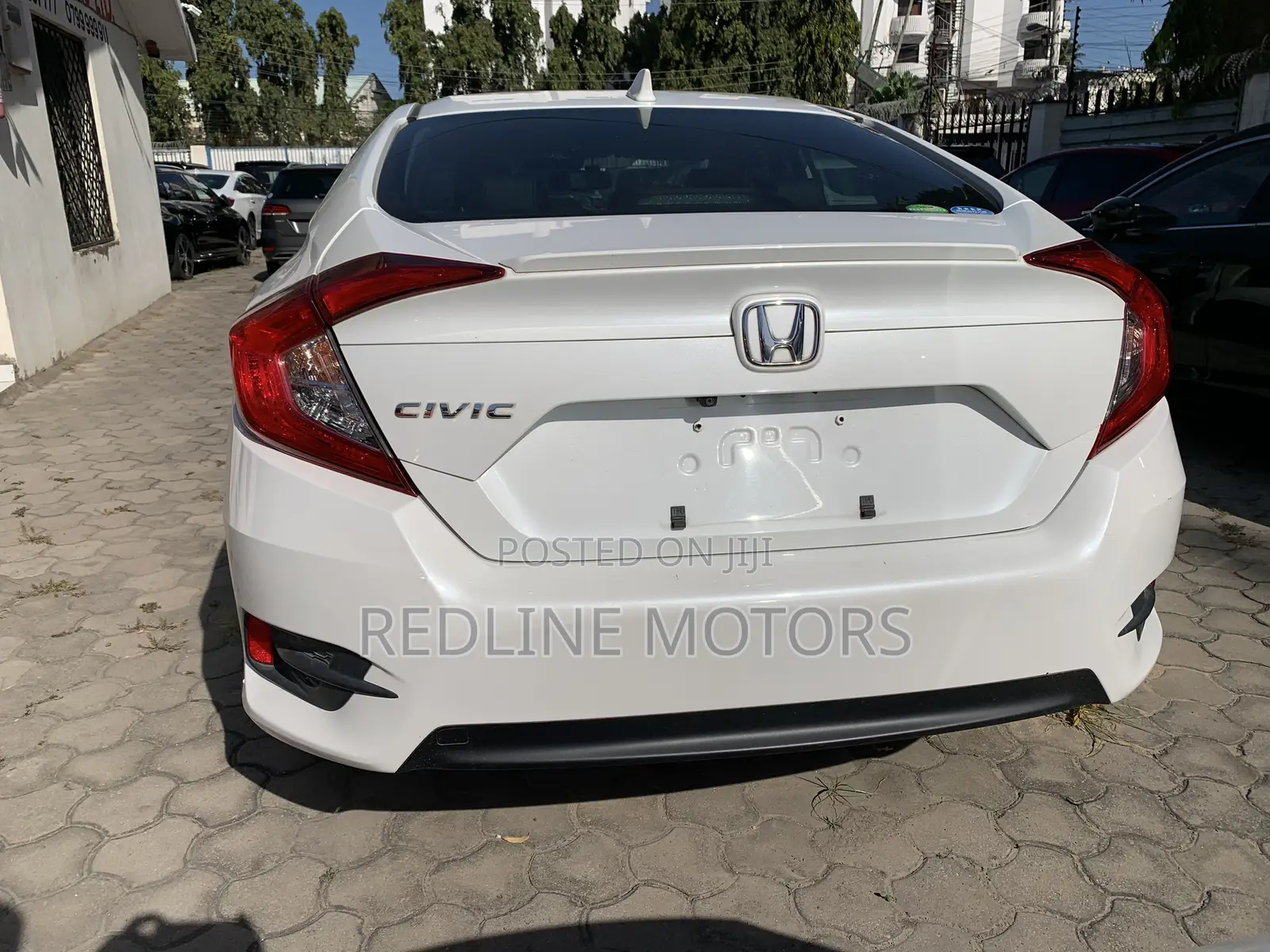 Honda Civic LX Sedan 2018 Off white