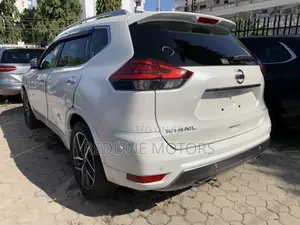 Nissan X-Trail 2.0 Petrol AWD 2018 White