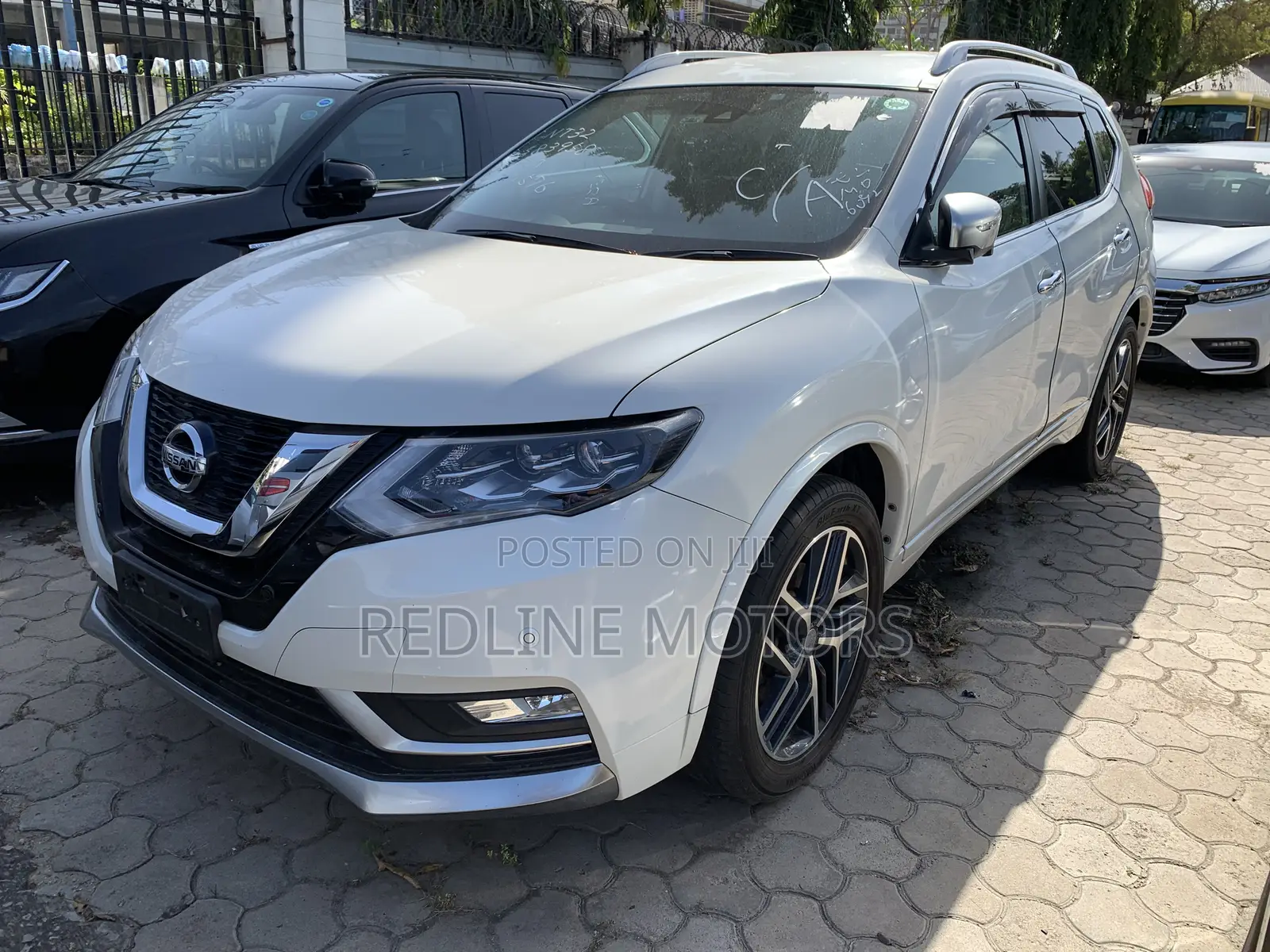 Nissan X-Trail 2.0 Petrol AWD 2018 White