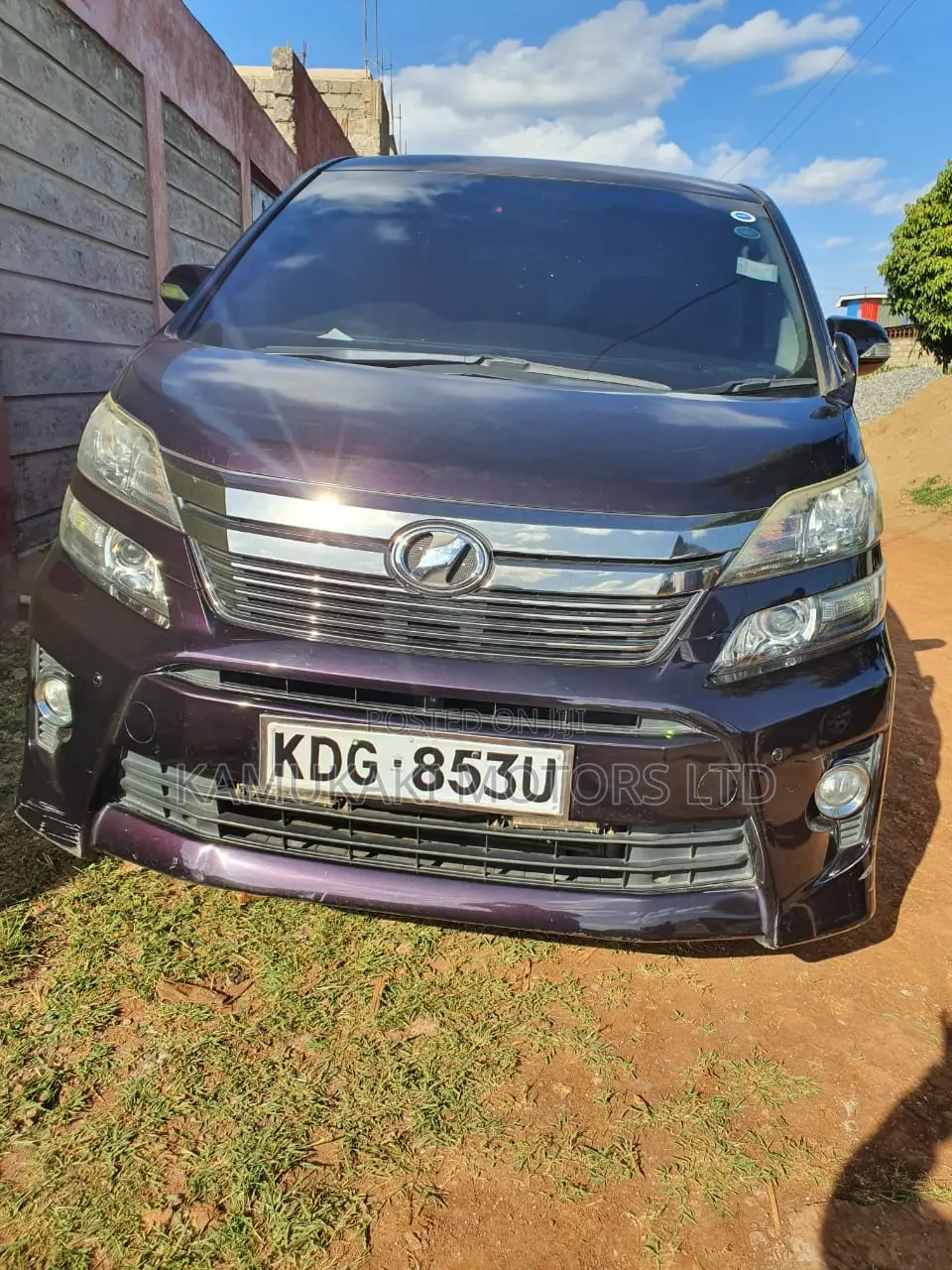 Toyota Alphard 2.4 Petrol AWD 2014 Maroon