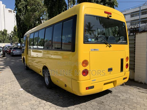 Mitsubishi Fuso Rosa 2018 Yellow - thumbnail 8