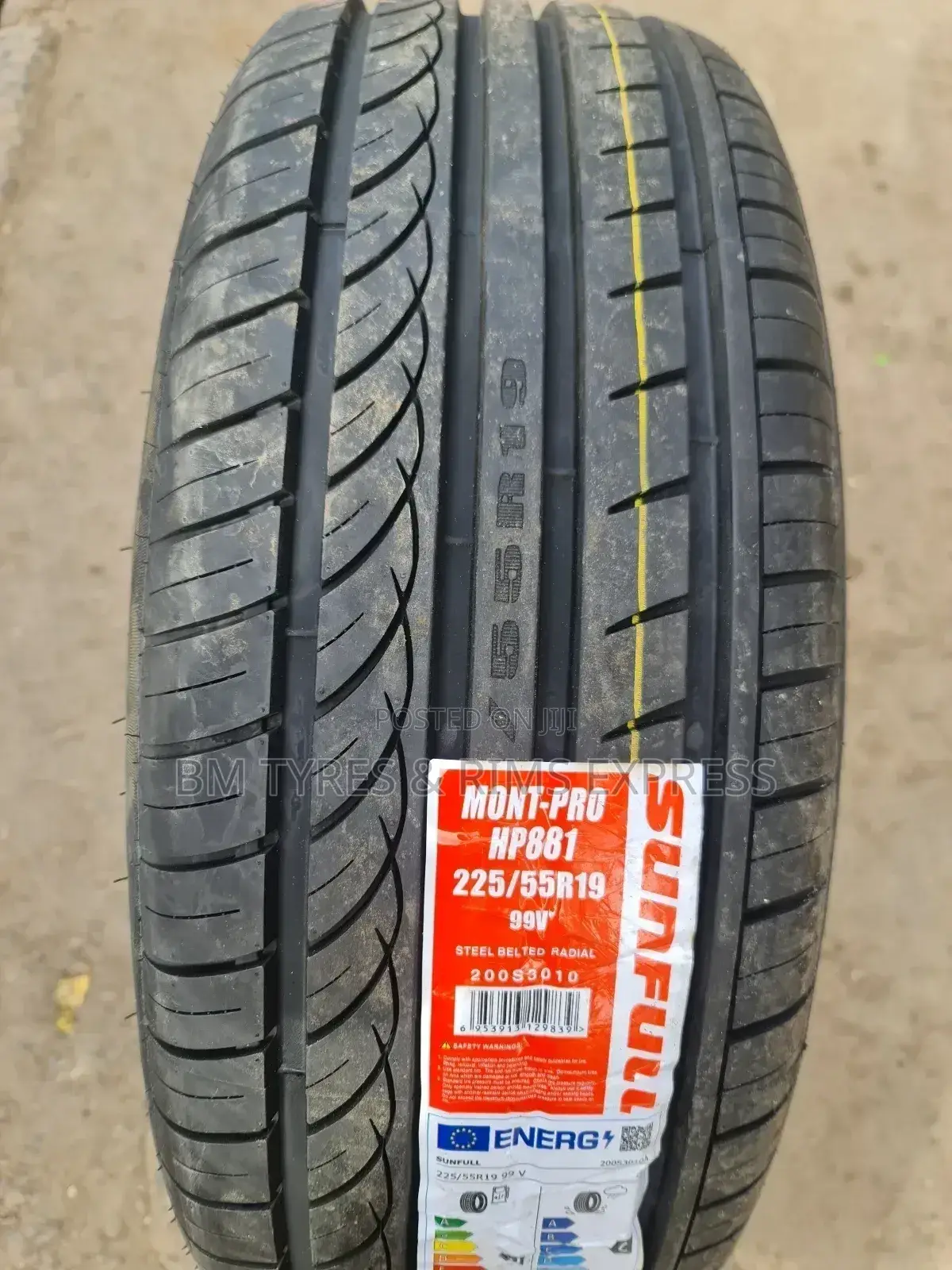 225 /55 R19 Sunfull( Tyres (Highway)