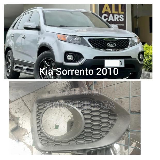 Kia Sorrento 2010 Foglights Cover - main view