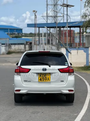 Toyota Corolla Fielder 2016 White