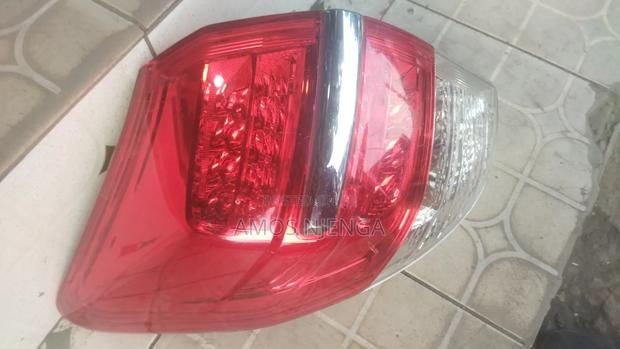 Toyota Vanguard Tailight - thumbnail 2