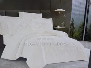6pc Tufted Duvet Cover 6*6/Luxury Bedding Set