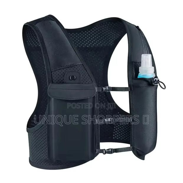 Running Vest With Water Bladder - thumbnail 4