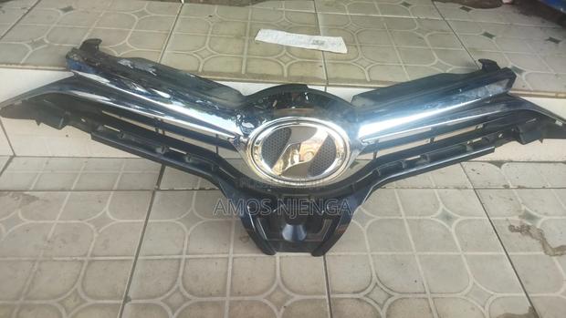 Toyota Auris 2018 Front Grille - thumbnail 3