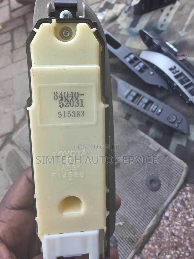 Toyota Sienta Main Window Switch - thumbnail 3