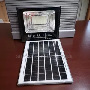 100w Solar Flood Light Ip67 Waterproof Automatic Light Control