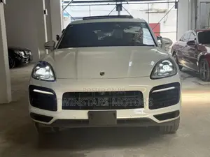Porsche Cayenne Turbo AWD 2019 White