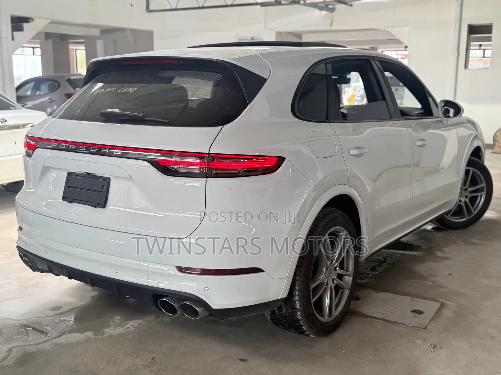 Porsche Cayenne Turbo AWD 2019 White