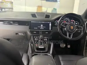 Porsche Cayenne Turbo AWD 2019 White