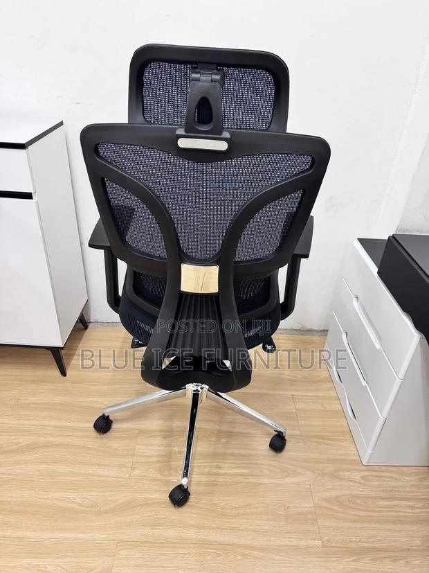 Modern Office Chair With Footrest - thumbnail 3