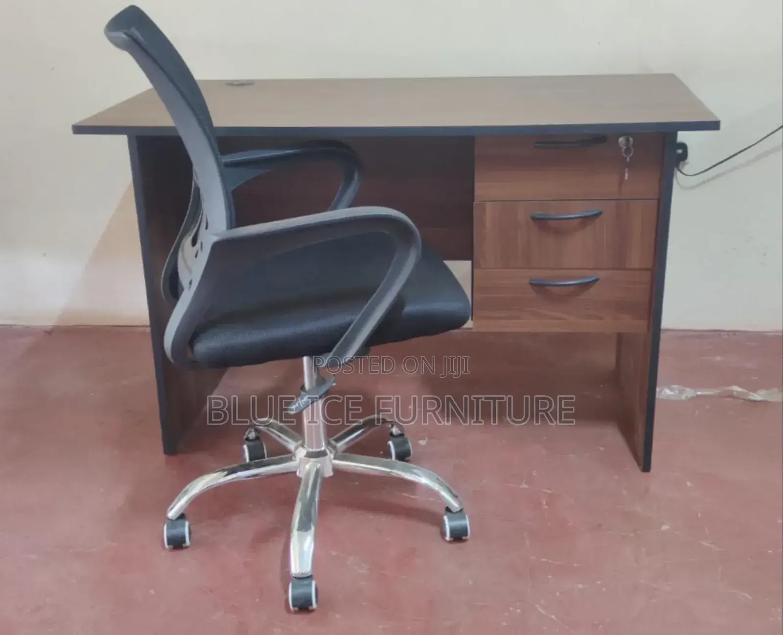 Office Working Station Desk and Chair