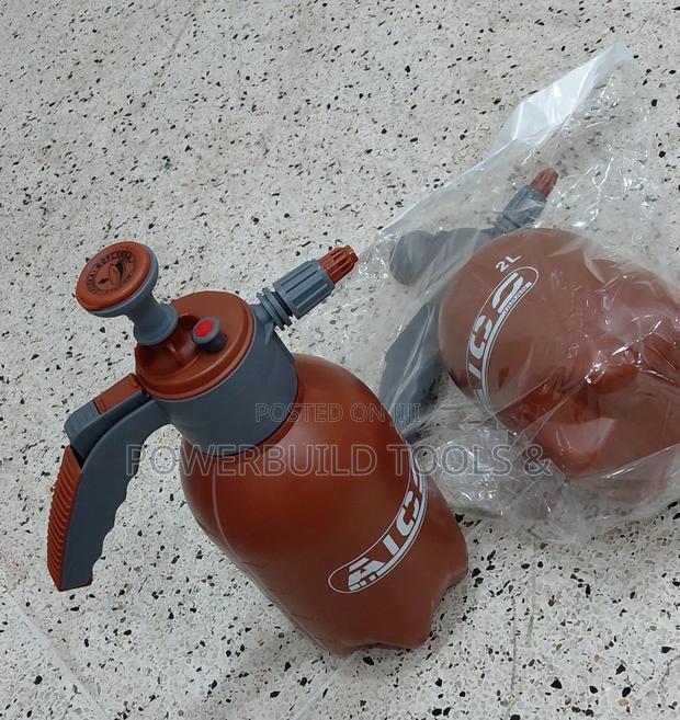 2l Manual Pressure Sprayer/ Hand Pump Sprayer - thumbnail 4