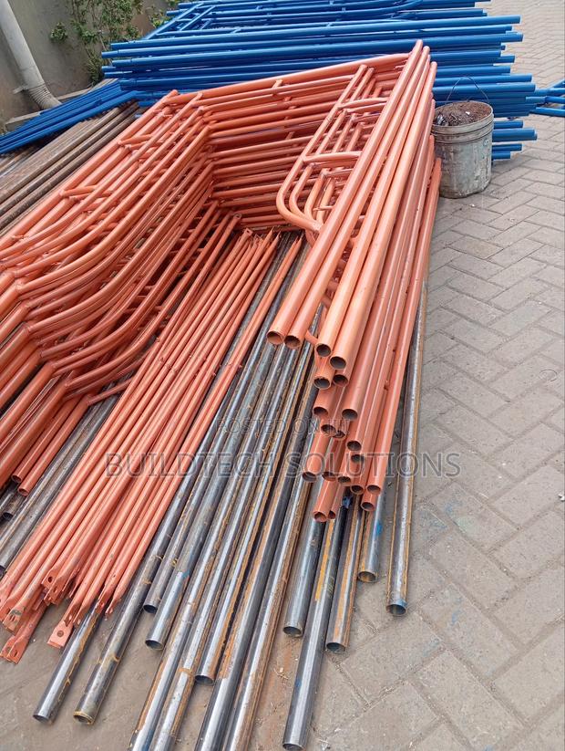 Wall Support Scaffolding Ladder