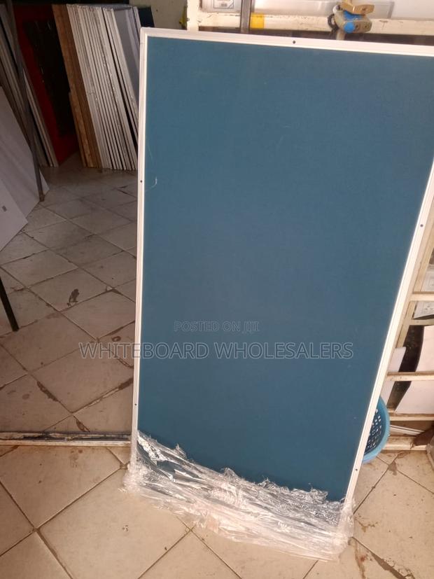 Heavy Duty Notice Board 120cm X 60cm (4ft X 2ft) - thumbnail 3