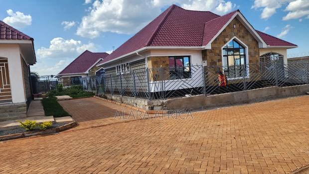 3bdrm Bungalow in Windsor Ridge 3 , Kenyatta Road / Theta for sale - thumbnail 2