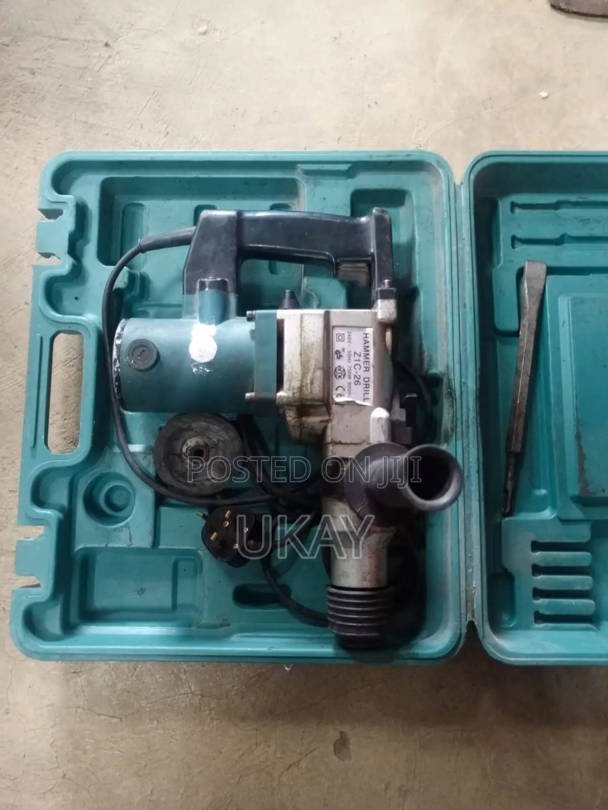 Makita Z1c-26 Rotary Hammer Drill.