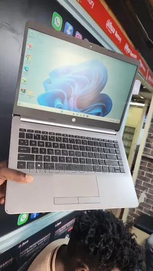 Laptop HP 14-dq2031tg 4GB Intel Celeron HDD 128GB