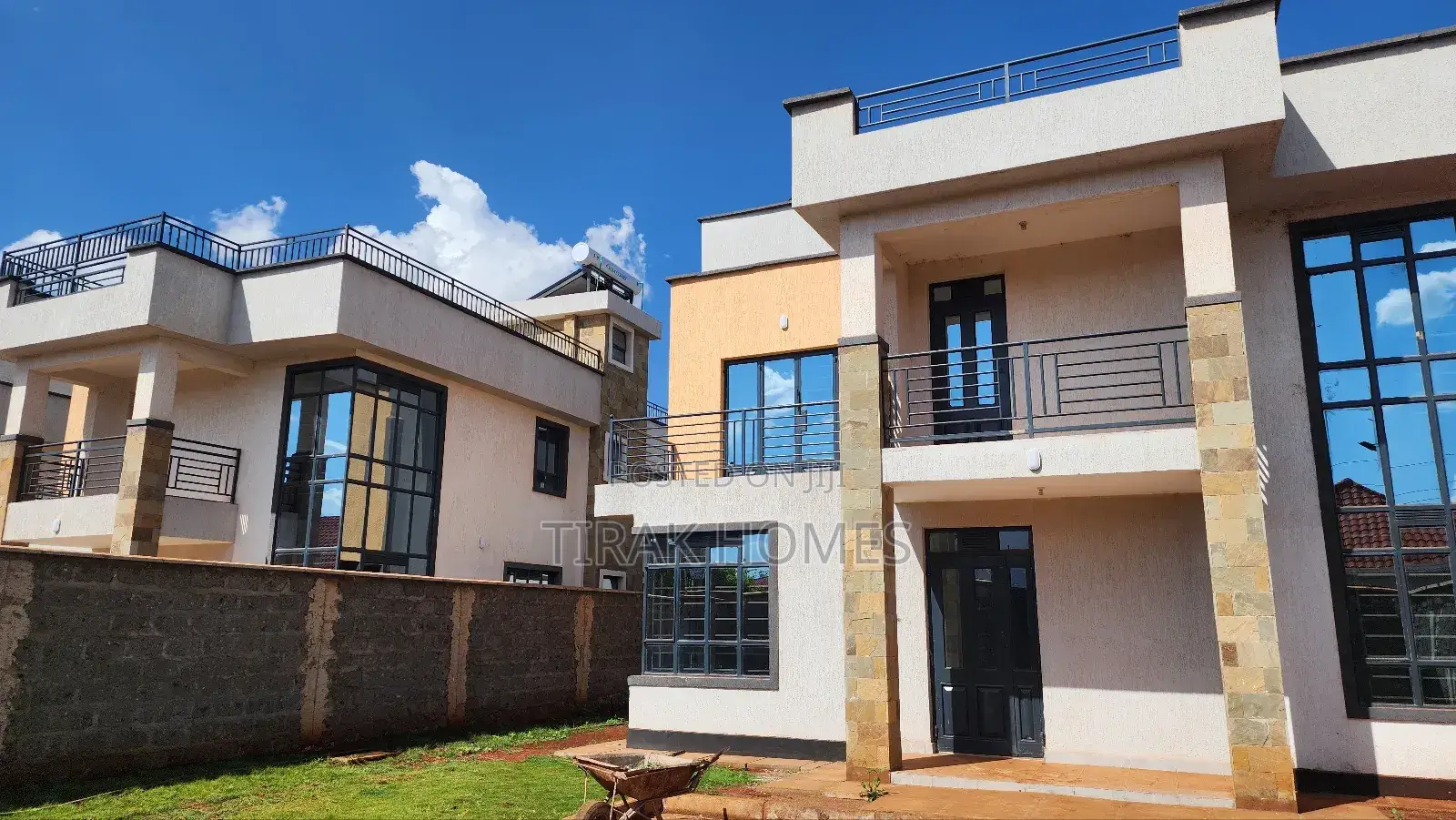 4bdrm Maisonette in Court B, Kenyatta Road / Theta  for rent