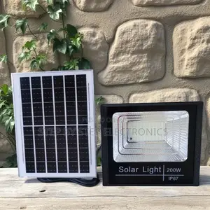 Powerful 200w Ip67 Waterproof Solar Flood Light With Inbuilt Battery