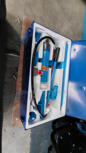 Heavy Duty 20tonne Hydraulic Body Kit Machine.