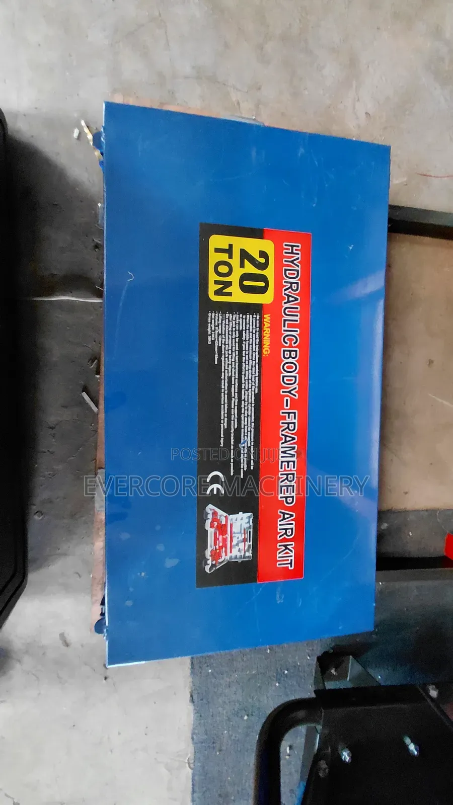 Heavy Duty 20tonne Hydraulic Body Kit Machine.